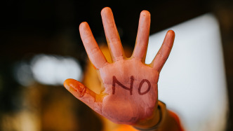 最高检：去年轻微犯罪占比八成以上，起诉严重暴力犯罪同比下降