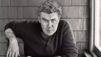 阅沙记｜逼迫话语抵近它的边界：读雷蒙德·卡佛的短篇小说