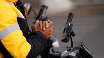 张冠梓委员：建议择机出台平台劳动者社会保险参保条例