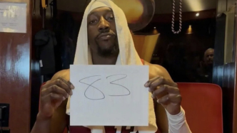 夹杂争议的历史之夜，阿德巴约单场83分“刷”新科比纪录