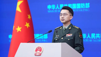 国防部回应美以打击伊朗：延续升级冲突没有赢家，应立即停止军事行动