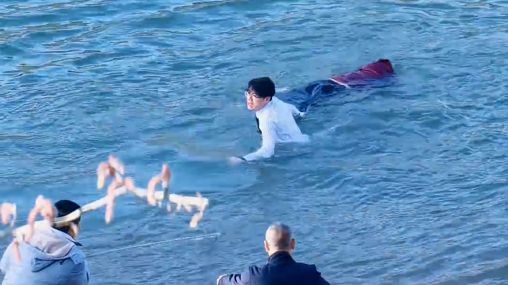 女子不慎坠入黄河，博士研究生挺身施救：再遇到仍会义无反顾去做