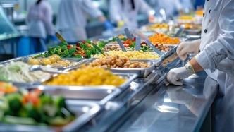 去年市场监管总局出台13部规章，持续完善食品安全法规制度体系