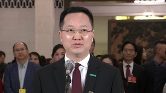 直擊兩會丨賈少謙代表：中國制造從跟跑到并跑到領跑，離不開“創(chuàng)新”二字