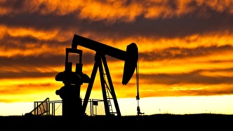 油價(jià)再度大漲重返100美元：創(chuàng)紀(jì)錄釋儲(chǔ)無(wú)濟(jì)于事，恐慌情緒主導(dǎo)市場(chǎng)