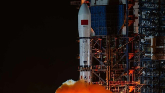 長(zhǎng)征二號(hào)丁運(yùn)載火箭成功發(fā)射試驗(yàn)三十號(hào)衛(wèi)星03、04星