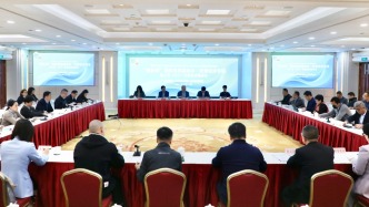 企业“出题”政府“答题”，上海长宁这场3小时的民营经济圆桌会聊了啥