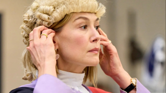 女性观众为何也会批评这部“年度必看神作”