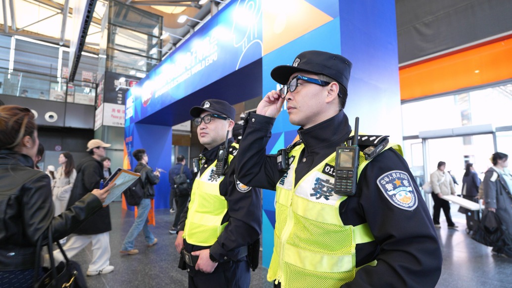 2026AWE在沪盛大启幕,浦东警方硬核护航科技盛宴