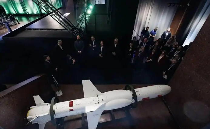 技术派|俄使用新型巡航导弹空袭乌克兰,乌军迎来新对手