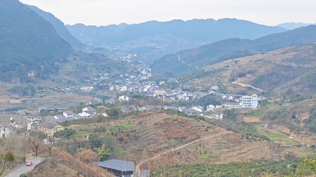 暗訪“特供酒”廠家：有的廠址實(shí)際不存在，有的被查封已停產(chǎn)