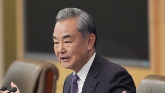 王毅同阿富汗外长穆塔基通电话