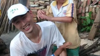 广州32岁程序员家中猝死：人社部门认定属工伤，家属发声