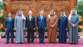 外交部副部長苗得雨集體會(huì)見海合會(huì)國家駐華使節(jié)