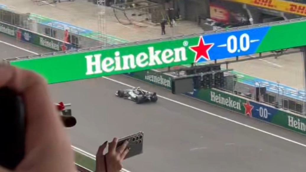 F1中國(guó)大獎(jiǎng)賽落幕，19歲的安東內(nèi)利拿下職業(yè)生涯正賽首冠