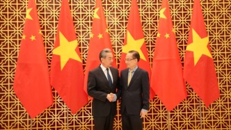 王毅會(huì)見越南外長黎懷忠