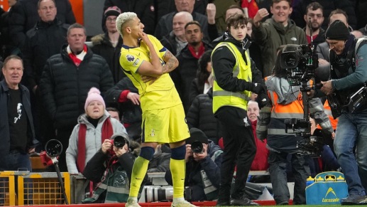 体坛速览｜利物浦遭热刺绝平，米兰输球错失争冠良机