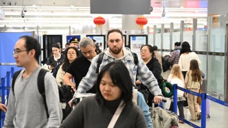 今年春運(yùn)超445萬(wàn)人次旅客從浦東機(jī)場(chǎng)口岸出入境，創(chuàng)近年新高