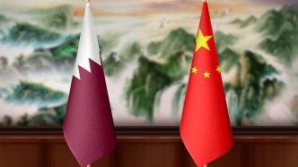 中国政府中东问题特使翟隽同卡塔尔外交部国务大臣胡莱菲通电话