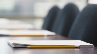 新華時評：勿把“痕跡”當(dāng)政績