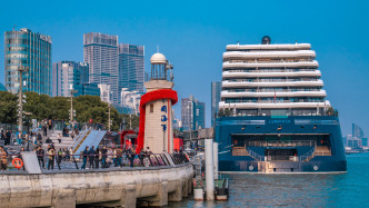 魔都眼｜海上宮殿璐明娜號(hào)首次抵滬，免簽旅客“絲滑入境”