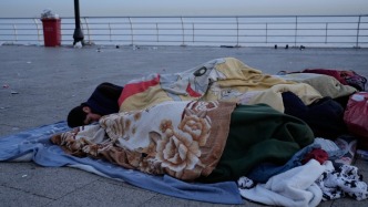 第1现场｜战火下的黎巴嫩：已912人死亡，体育场成避难所