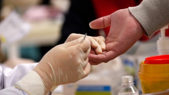 全國(guó)愛肝日｜專家呼吁成年人一生至少做一次乙肝篩查