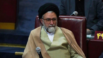 以官员称以色列刺杀伊朗情报部长，伊暂未回应