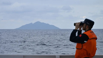 中國海警艦艇編隊3月18日在我釣魚島領(lǐng)海巡航