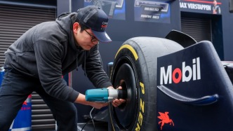 跟著這支車隊(duì)，感受上海城市脈搏