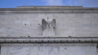 金價一度暴跌近4%！美聯(lián)儲按兵不動疊加地緣沖突不斷，避險資產(chǎn)緣何失效？