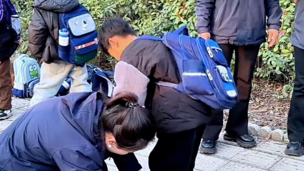 河南一小區(qū)物業(yè)免費幫業(yè)主接娃放學(xué)：持續(xù)多年，方便雙職工家庭