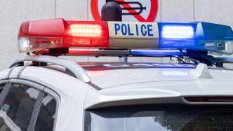 長春警方通報“路虎別停奔馳致追尾”：已立為刑事案件