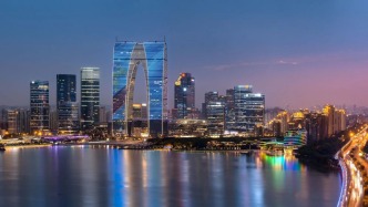 虹桥国际开放枢纽建设协调推进机制2026年工作会议在苏州召开