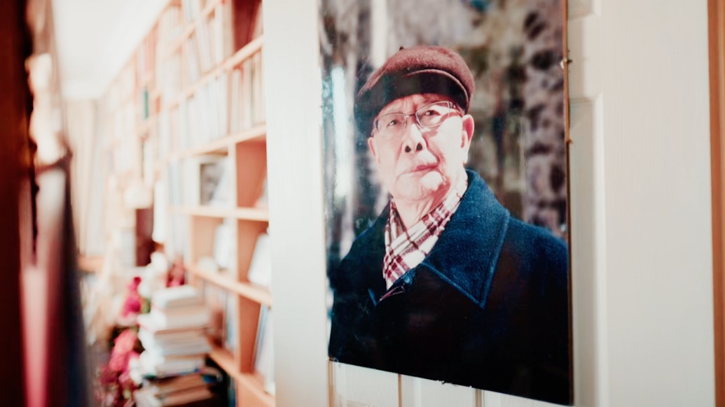 他換過十幾所學(xué)校，還讀過女校，百歲方漢奇：生逢亂世，你就得去適應(yīng)