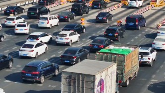 道路運(yùn)輸從業(yè)人員年齡上限今起放寬至63歲