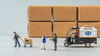 國(guó)家郵政局：今年前兩月快遞業(yè)務(wù)量304.9億件，同比增7.1%