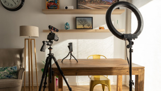 將直播間運(yùn)營(yíng)者、主播納入監(jiān)管，市場(chǎng)監(jiān)管總局重拳整治假證書亂象