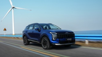 從800萬信賴到一口價誠意，起亞新獅鉑拓界的“增配”與“降維”