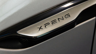 小鵬汽車去年?duì)I收增近88%，四季度凈利3.8億元實(shí)現(xiàn)首次季度盈利