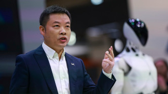 何小鵬：今年海外營收占比要超兩成，人形機(jī)器人年底目標(biāo)月產(chǎn)能上千臺