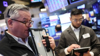 道指與納指逼近回調(diào)區(qū)間，黃金股全線下挫