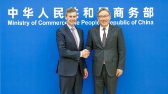 王文濤部長(zhǎng)會(huì)見(jiàn)禮來(lái)制藥董事長(zhǎng)兼首席執(zhí)行官戴文睿