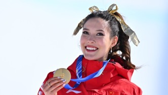 谷愛凌獲得雪盟滑雪賽首個自由式滑雪U型場地女子年度總冠軍