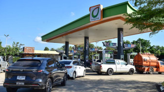 油荒開始沖擊東南亞：加油站斷供、漁船停港、寺廟暫停免費(fèi)火化