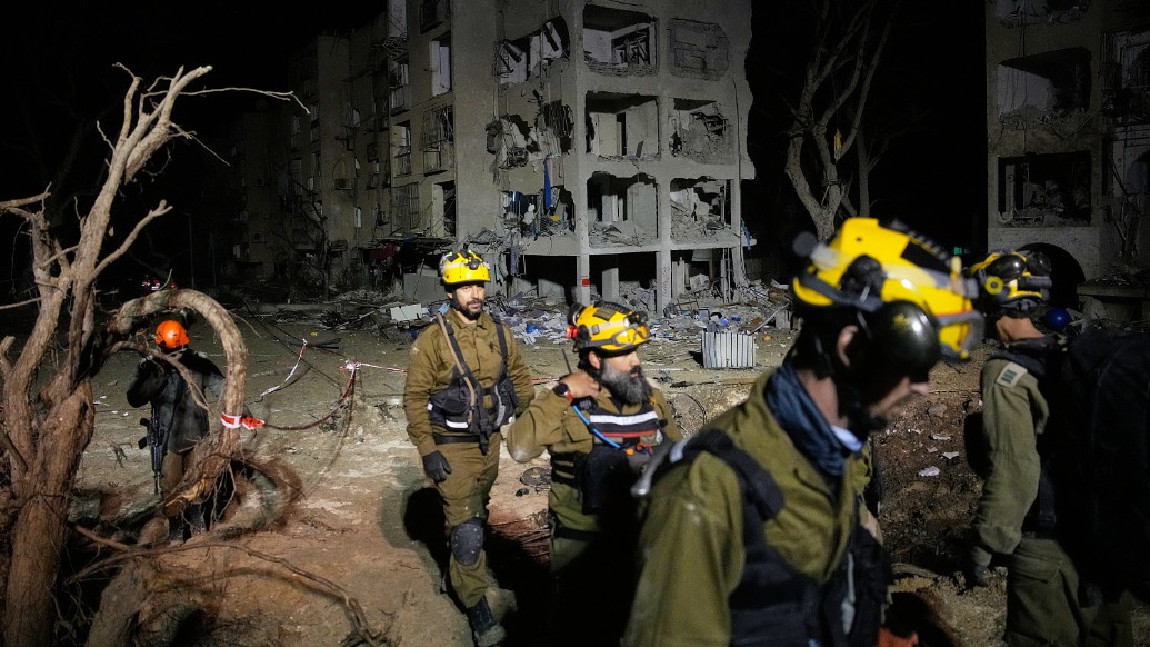 伊朗连炸以色列两城，以军发言人：我们无法做到百分之百拦截