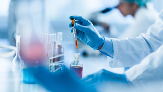 生物醫(yī)藥創(chuàng)新競爭全面加速，上海為何穩(wěn)居第一梯隊？央媒調查