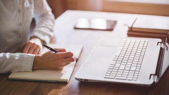 经济发展新阶段下灵活就业的时代价值与现实挑战