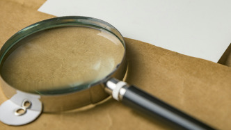 半掛車沖下高速撞死3名施工工人，新疆哈密公布事故調(diào)查報(bào)告