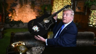 得知“貓王”空手道黑帶，特朗普：我打得過他不？